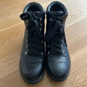 Gentle Souls by Kenneth Cole Boots